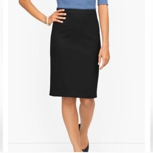 Talbots Size 8 black crepe skirt Excellent UC